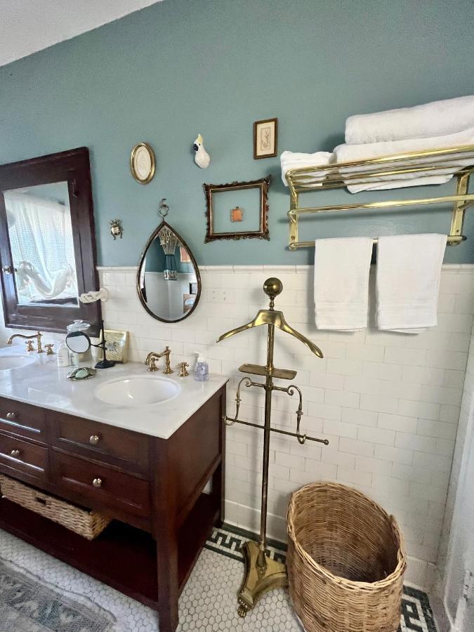 Harbinson House * Sacramento